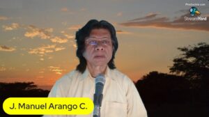 Conduciendo el NOTICIERO