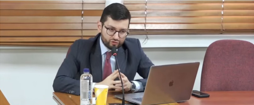 Voceros se defienden